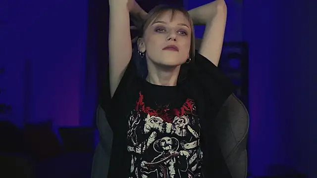 KiraMontoya online show from February 3, 2:53 am