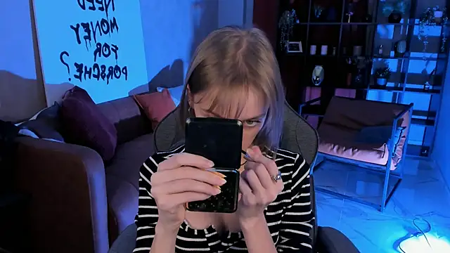 KiraMontoya online show from November 2, 5:40 pm