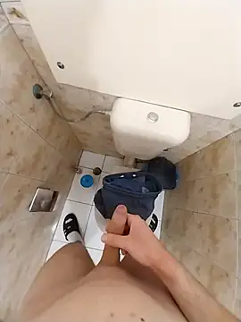 Snapshot of Good_boy000 chatting on February 5, 5:31 pm Good boy000 online show from February 5, 5:31 pm