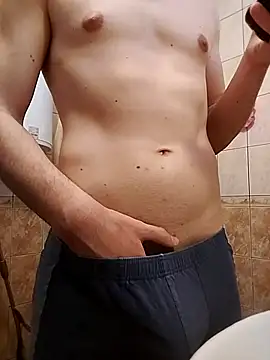 Snapshot of Good_boy000 chatting on February 5, 7:07 am Good boy000 online show from February 5, 7:07 am