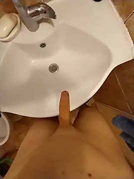 Snapshot of Good_boy000 chatting on February 24, 12:26 pm Good boy000 online show from February 24, 12:26 pm