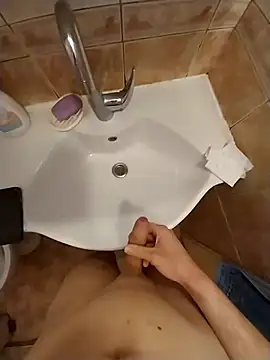 Snapshot of Good_boy000 chatting on February 6, 10:47 am Good boy000 online show from February 6, 10:47 am