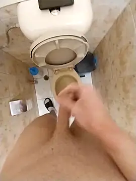 Snapshot of Good_boy000 chatting on February 11, 7:48 pm Good boy000 online show from February 11, 7:48 pm