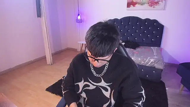 Snapshot of Golden-Boyy chatting on September 19, 3:21 am Golden-Boyy online show from September 19, 3:21 am