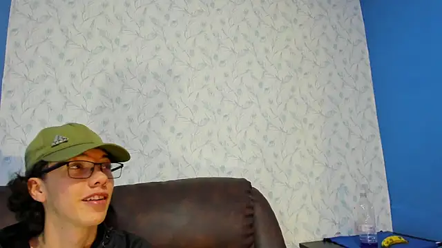 Snapshot of Gadiel_Sex chatting on March 11, 1:23 pm Gadiel Sex online show from March 11, 1:23 pm