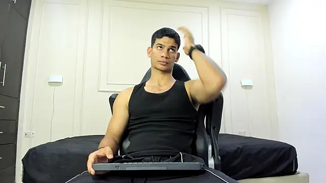 ANDRES STUD online show from May 29, 3:34 am
