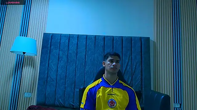 Snapshot of ANDRES_STUD chatting on July 8, 3:41 am ANDRES STUD online show from July 8, 3:41 am