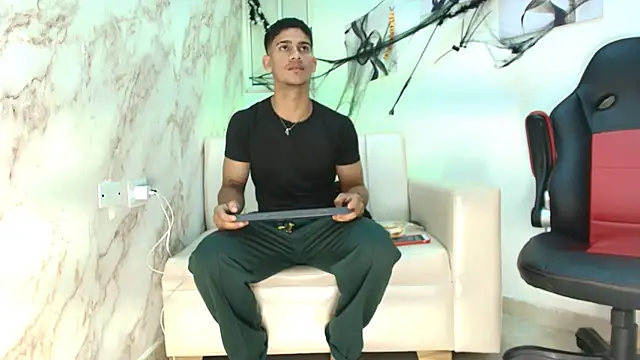 ANDRES STUD online show from November 1, 4:41 am