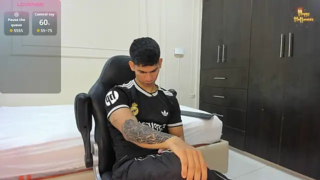 ANDRES STUD online show from April 13, 4:16 am