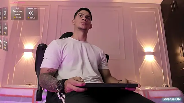 ANDRES STUD online show from May 31, 4:29 am