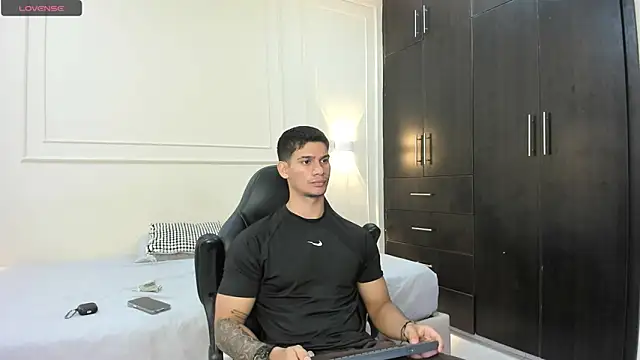 ANDRES STUD online show from May 6, 3:43 am