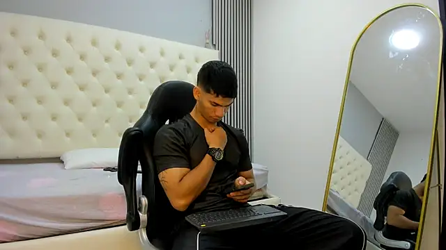 ANDRES STUD online show from March 31, 3:52 am