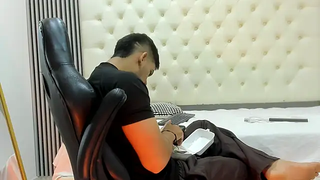 ANDRES STUD online show from March 10, 3:54 am