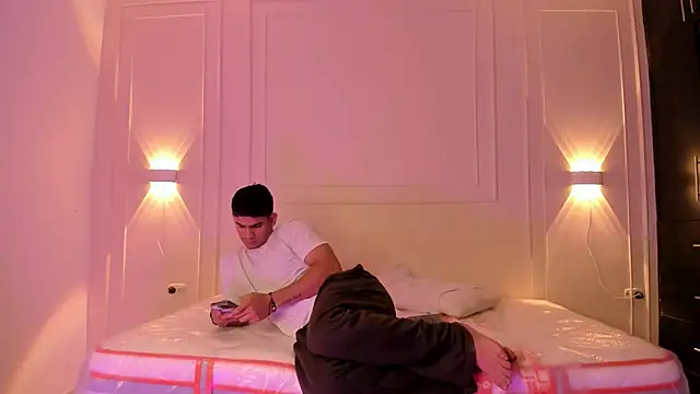 Snapshot of ANDRES_STUD chatting on June 25, 3:37 am ANDRES STUD online show from June 25, 3:37 am