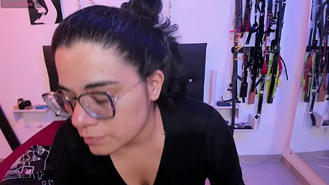 Snapshot of Julieta_Carden_ chatting on June 25, 7:41 pm Julieta Carden online show from June 25, 7:41 pm