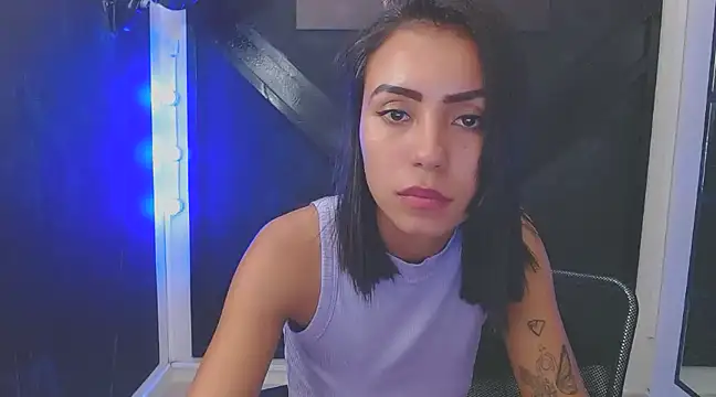 Snapshot of julieta_fn chatting on March 14, 7:01 pm julieta fn online show from March 14, 7:01 pm