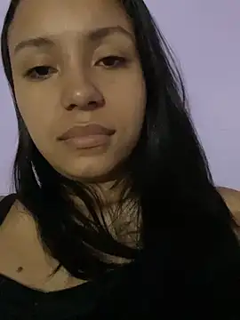 Snapshot of julieta_fn chatting on November 6, 10:08 am julieta fn online show from November 6, 10:08 am