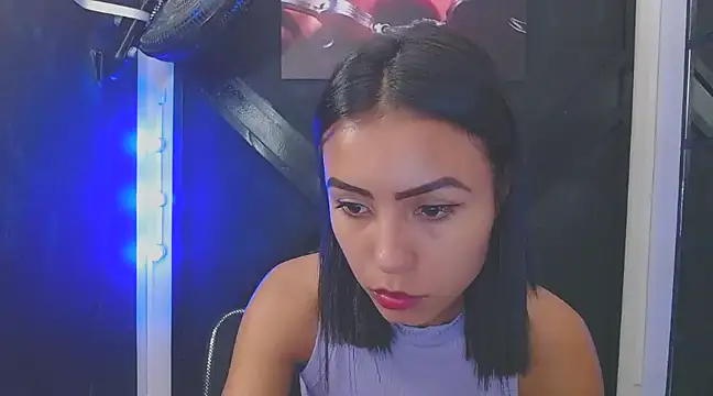 Snapshot of julieta_fn chatting on March 14, 3:58 pm julieta fn online show from March 14, 3:58 pm