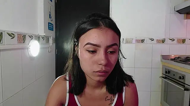 Snapshot of julieta_fn chatting on June 22, 2:14 pm julieta fn online show from June 22, 2:14 pm