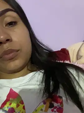 Snapshot of julieta_fn chatting on November 14, 3:54 am julieta fn online show from November 14, 3:54 am