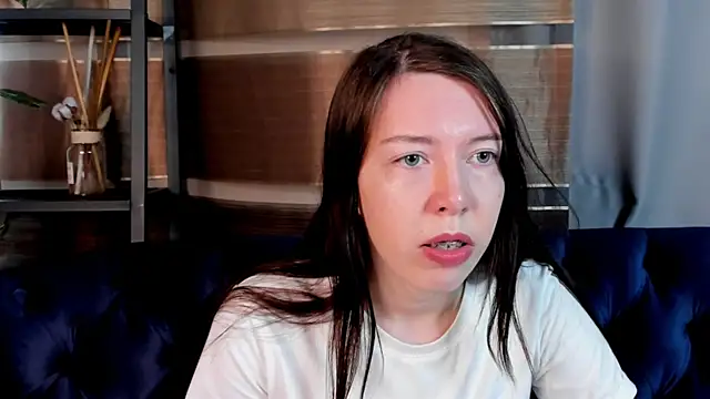 ErlinaBrabazon online show from February 5, 5:09 am