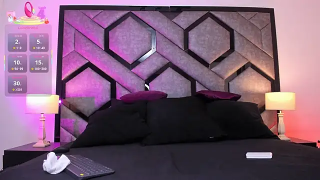 Manu bauer online show from June 2, 1:55 pm
