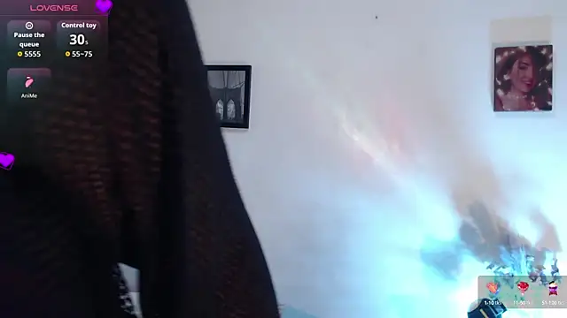 Snapshot of alaia_sweetxxx chatting on October 3, 1:20 am alaia sweetxxx online show from October 3, 1:20 am