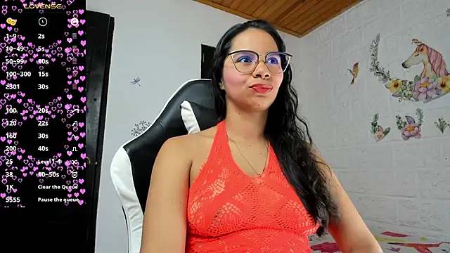 alisson hoffman05 online show from April 5, 9:43 pm