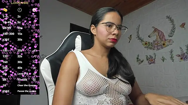 alisson hoffman05 online show from July 9, 11:15 pm
