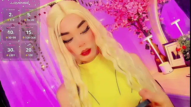 Snapshot of Irina_milkmaid chatting on December 20, 7:28 pm Irina milkmaid online show from December 20, 7:28 pm