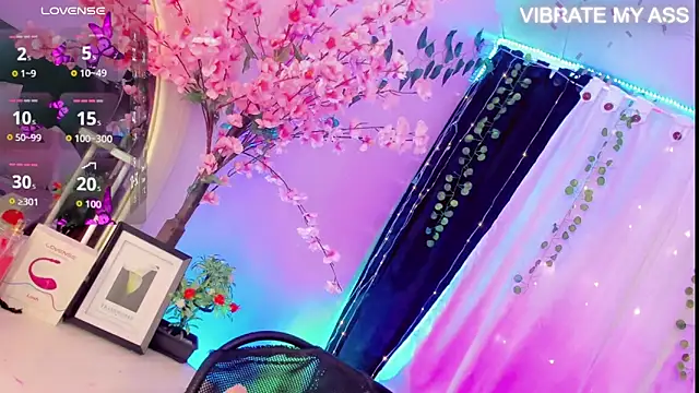 Snapshot of Irina_milkmaid chatting on January 11, 3:35 am Irina milkmaid online show from January 11, 3:35 am