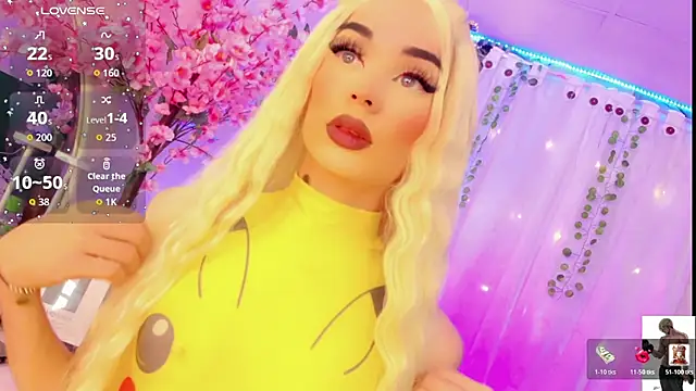 Snapshot of Irina_milkmaid chatting on January 9, 3:24 am Irina milkmaid online show from January 9, 3:24 am