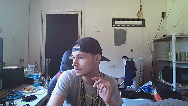 nuttyking2022 online show from July 13, 9:03 pm