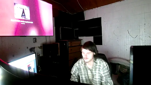 Snapshot of nuttyking2022 chatting on November 1, 7:35 am nuttyking2022 online show from November 1, 7:35 am