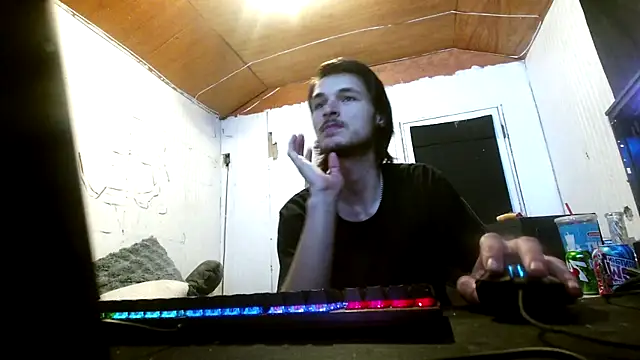 Snapshot of nuttyking2022 chatting on October 22, 4:34 am nuttyking2022 online show from October 22, 4:34 am