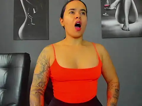 karlyjons12 online show from November 29, 12:38 pm