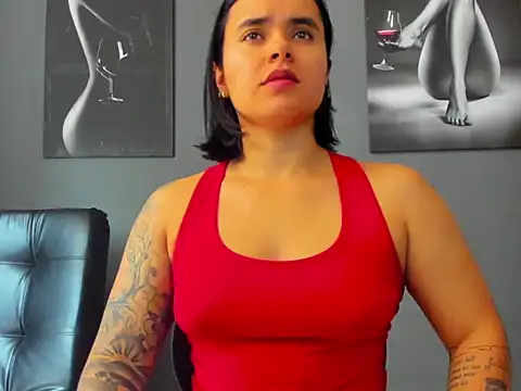 karlyjons12 online show from December 19, 4:20 pm