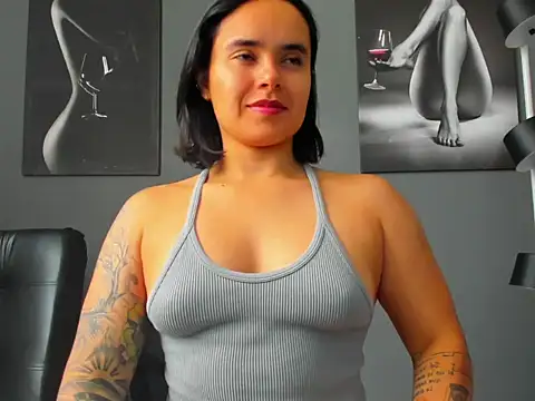 karlyjons12 online show from October 27, 4:19 pm