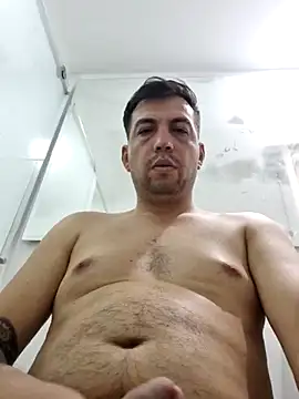 Snapshot of reyarturs13 chatting on March 18, 1:01 pm reyarturs13 online show from March 18, 1:01 pm