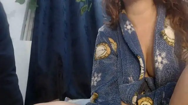 jeans and emma online show from March 21, 12:17 pm