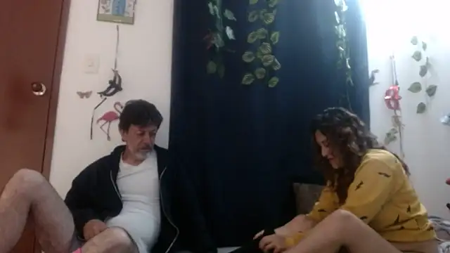 jeans and emma online show from March 18, 12:30 am