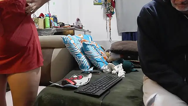 jeans and emma online show from January 9, 3:13 am