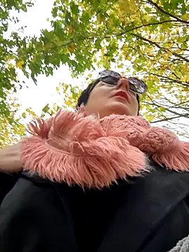 Loveblackzilla online show from November 9, 12:31 pm