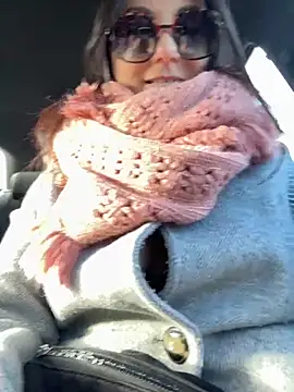 Loveblackzilla online show from October 26, 2:39 pm