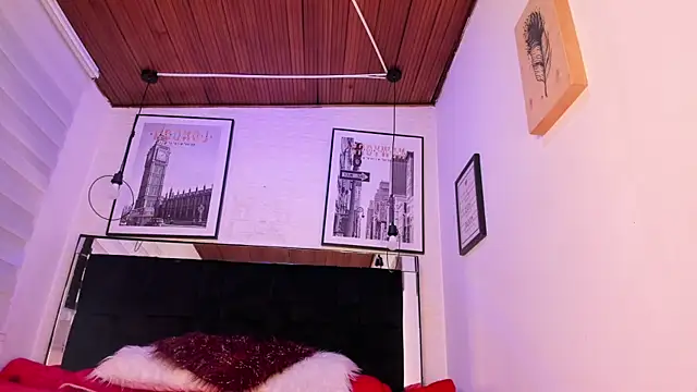 tylla  online show from December 2, 4:14 am