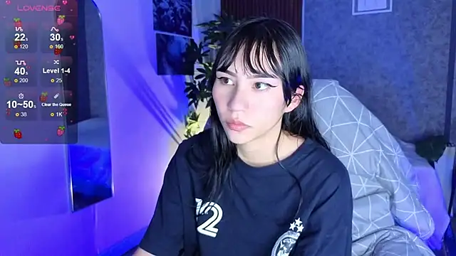 Miaa Lee7 online show from April 18, 8:42 pm