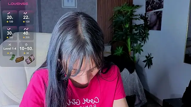Snapshot of Miaa_Lee7 chatting on June 3, 9:08 pm Miaa Lee7 online show from June 3, 9:08 pm