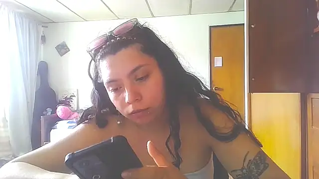 isabellapurple online show from February 15, 3:44 pm