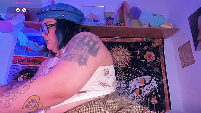 Banana squirt online show from April 7, 8:43 pm