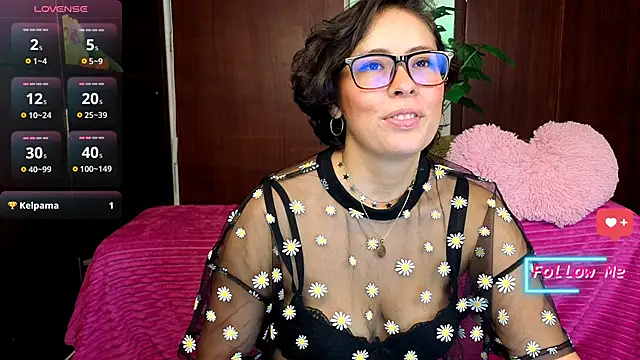 Snapshot of sophia_dumont chatting on March 4, 8:13 am sophia dumont online show from March 4, 8:13 am